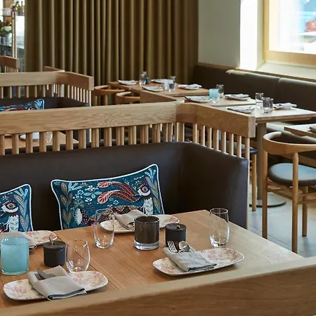 Ξενοδοχείο Runo