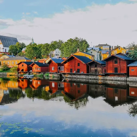 Ξενοδοχείο Runo 5*